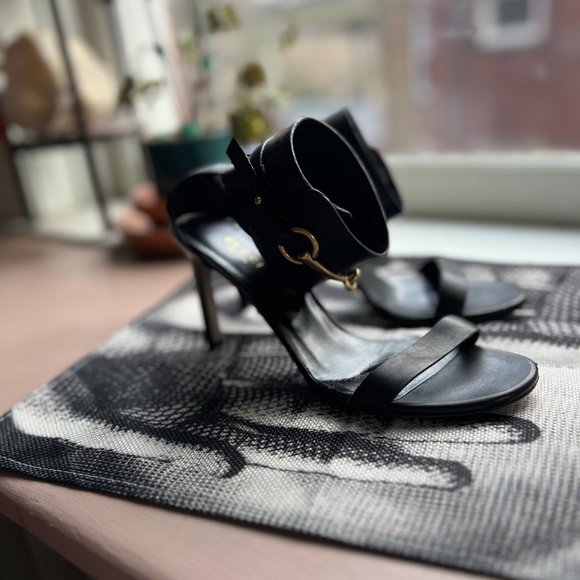 Gucci Ursula Leather Horse Bit Ankle Strap Heels - Picture 5 of 13